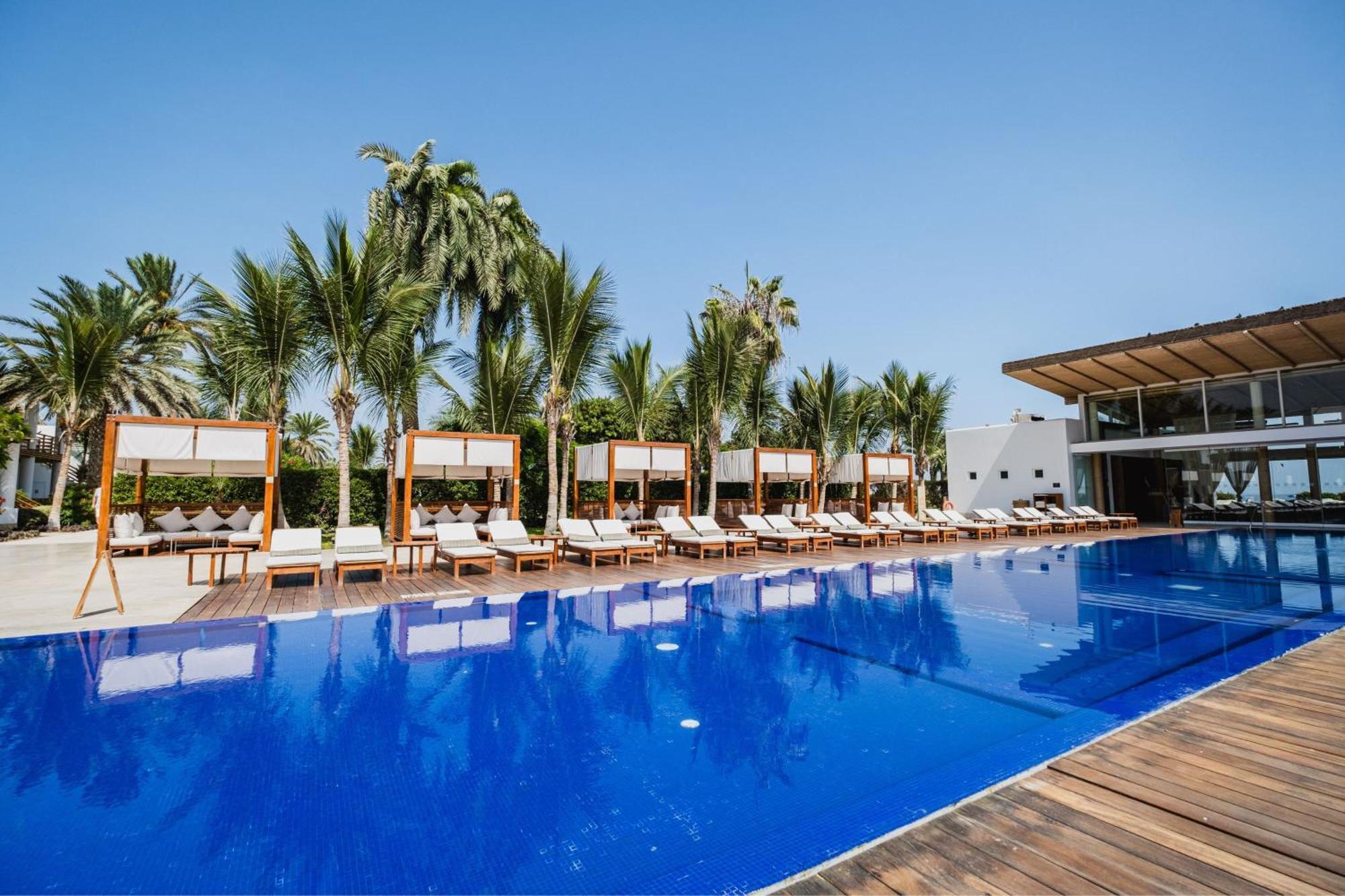 Hotel Paracas, A Luxury Collection Resort, Paracas Exteriér fotografie The swimming pool at the hotel
