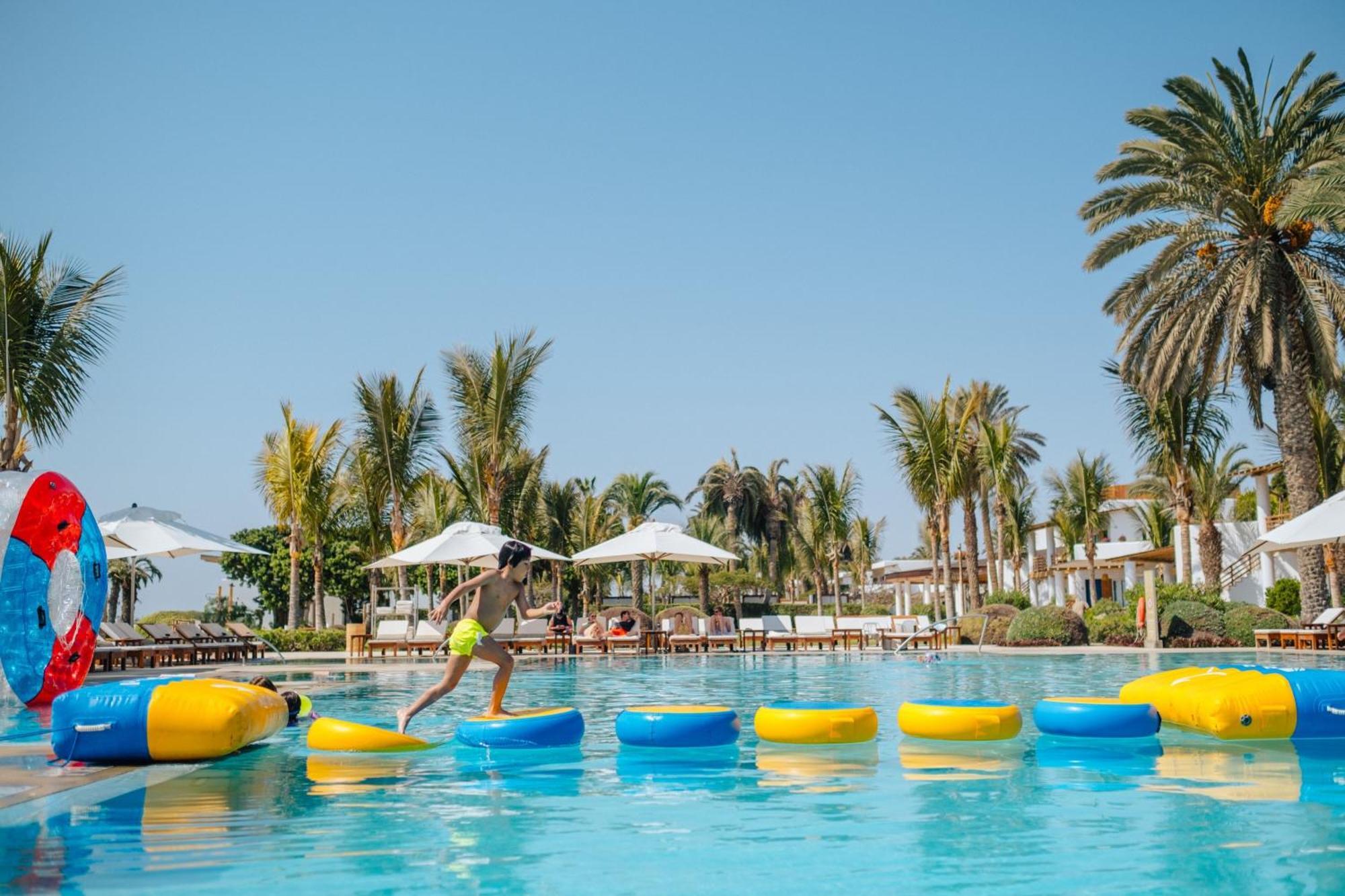 Hotel Paracas, A Luxury Collection Resort, Paracas Exteriér fotografie The swimming pool at the resort