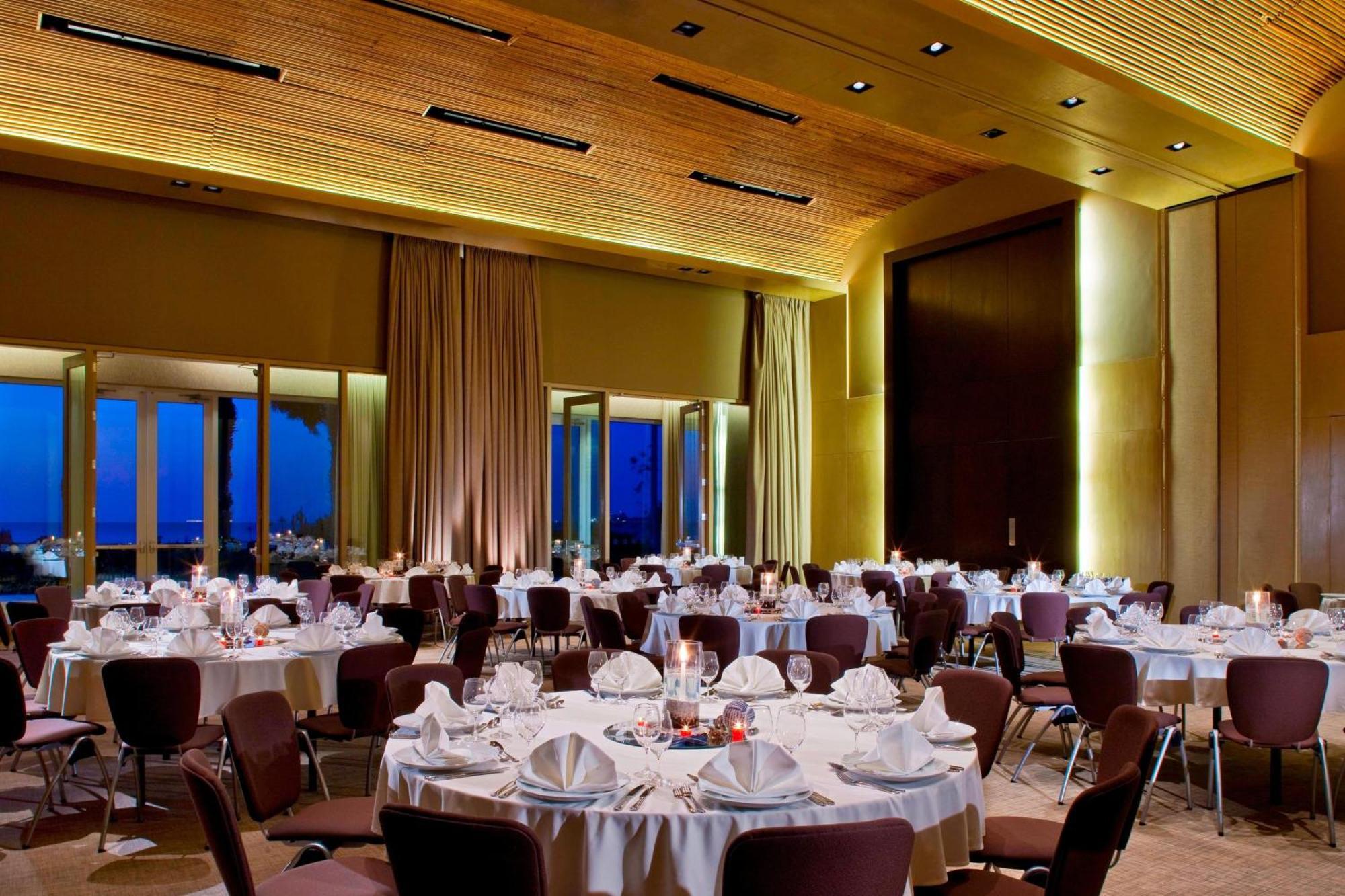Hotel Paracas, A Luxury Collection Resort, Paracas Exteriér fotografie The ballroom at the Four Seasons Hotel