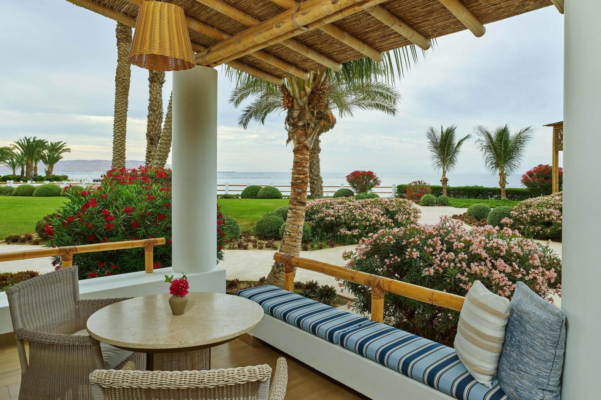 Hotel Paracas, A Luxury Collection Resort, Paracas Exteriér fotografie View of the Red Sea from the Four Seasons Resort