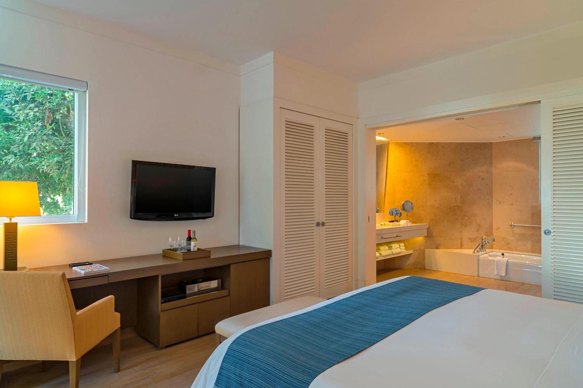 Hotel Paracas, A Luxury Collection Resort, Paracas Exteriér fotografie A bedroom at the hotel